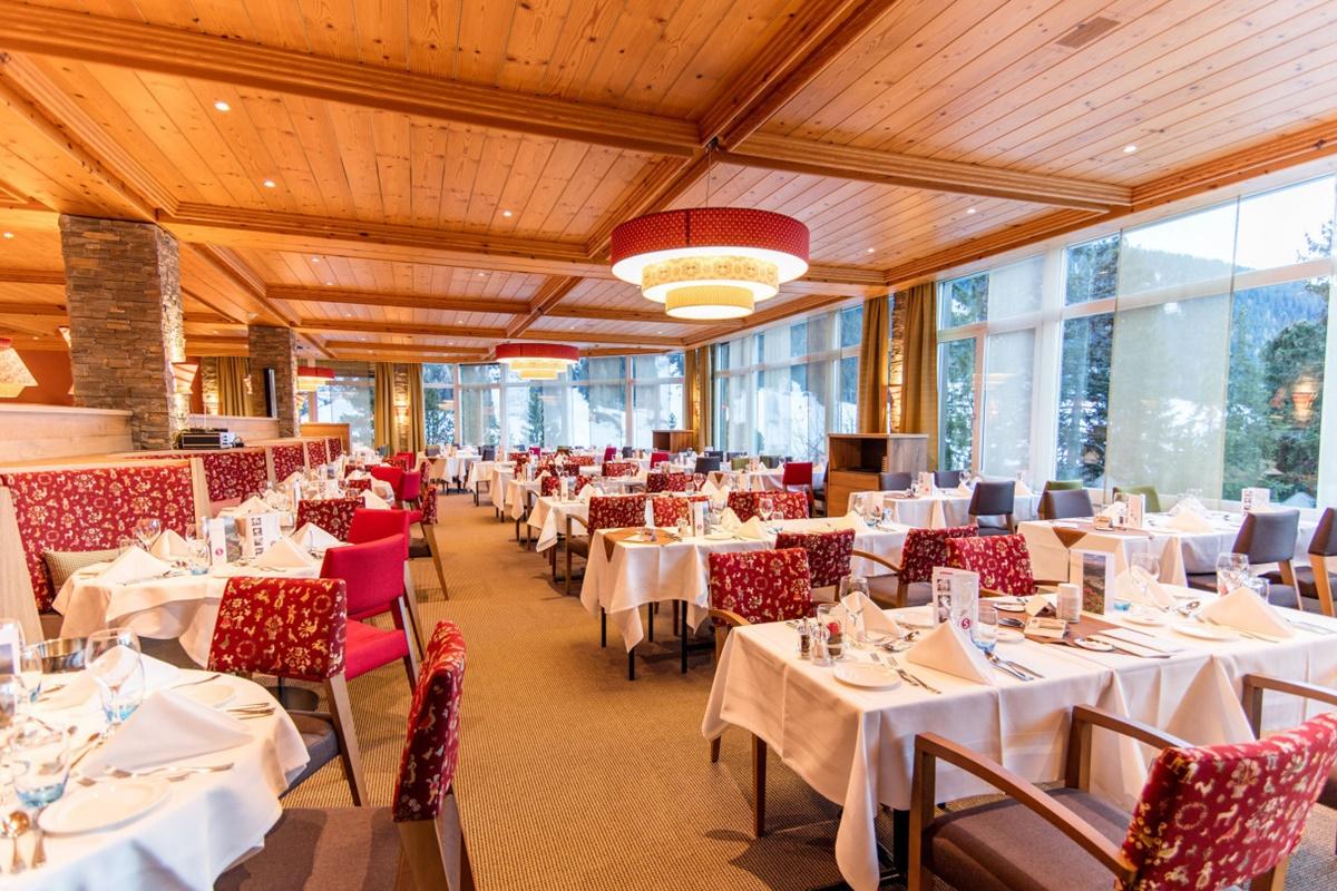 Mountain Plaza Hotel 4*