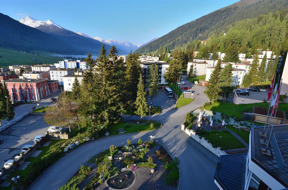 Mountain Plaza Hotel 4*